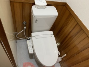 トイレ交換工事