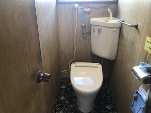 隅付きトイレ交換工事